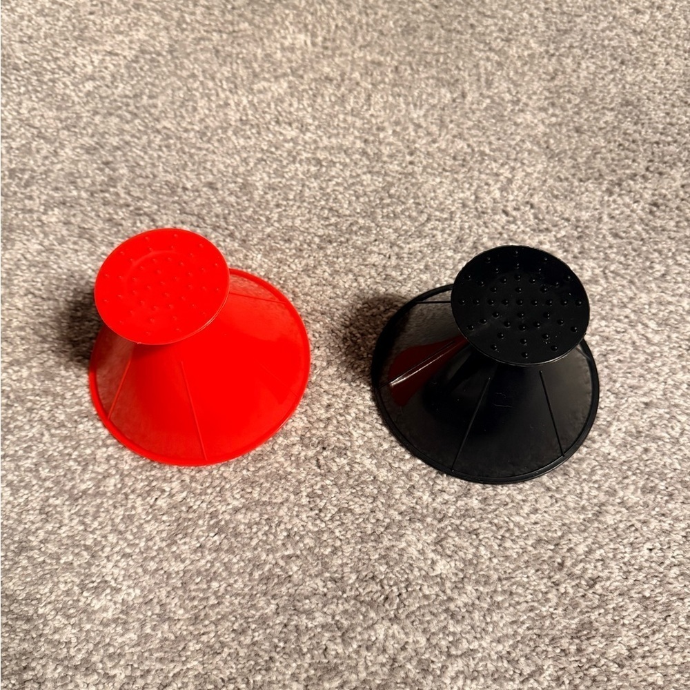 Red and Black Ice Scraper Cone for car windows ( no blue no green ) - Picture 7 of 10